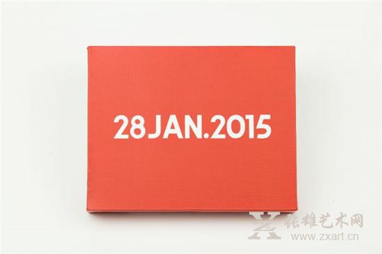 陆平原《河原温，今天系列，2015年1月28日》，2015，布上丙烯、卡纸、报纸，20.32 x 25.4 x 3.8 cm