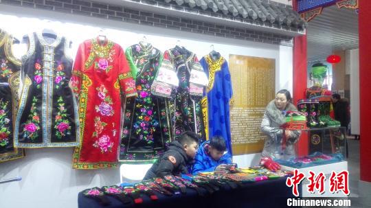 内蒙古自治区非物质文化遗产年货展开幕