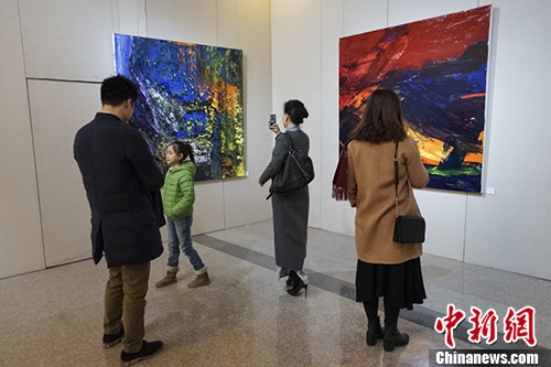 “赛里斯！赛里斯！”张肇达画展在京举行