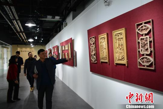 两百件明清木雕版亮相长沙