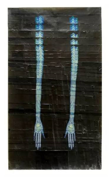 她用蜡烛画出诗意的生命轮回