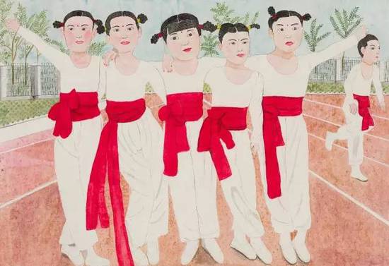 十年前只是个普通老人的她 如今把画挂到法国画廊