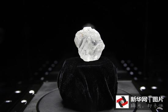 美国超大钻石上拍 售价将超4.5亿元人民币