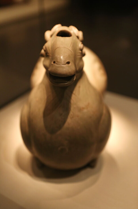   三国·吴国青瓷羊形烛台现藏国家博物馆