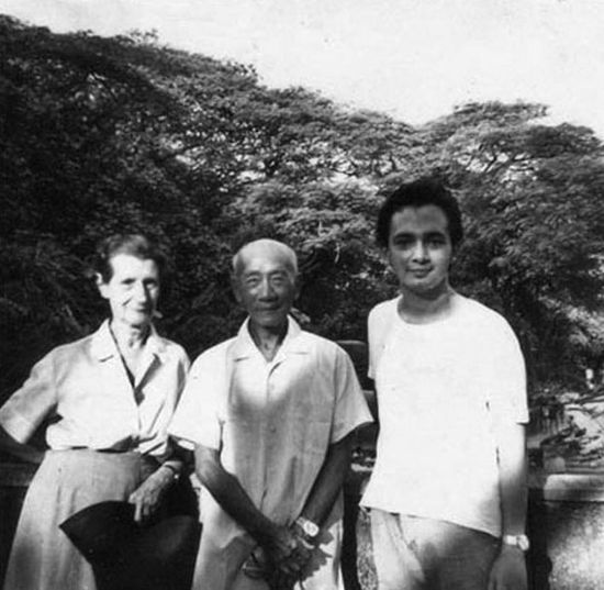   林风眠与其外孙杰拉德（右）、女儿艾丽丝（左）在巴西时