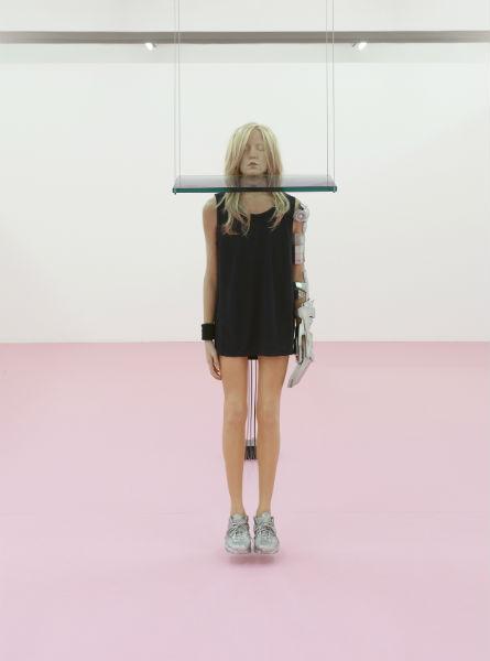   安德罗·维酷阿在Kölnischer Kunstverein展出现场，2016 图片：Simon Vogel.