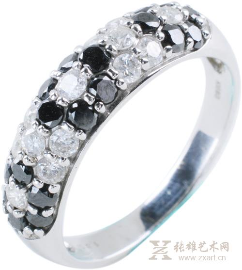220. 二色[花形]蓝宝石戒指（采用白色18k金材质）无底价 