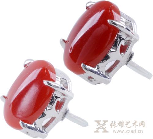244. 两对红珊瑚耳钉  无底价
