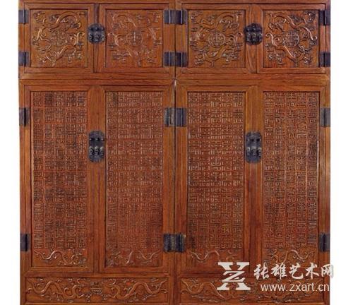 清 黄花梨雕百寿纹四件柜 规格：长：104.5 cm 宽：49.8 cm 高：225.2 cm 成交价：305万