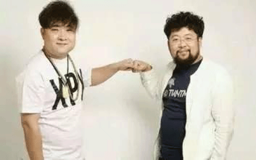 “现代人物与潮流”惊现敦煌壁画