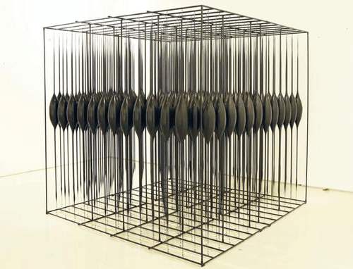  车雷 黑色一号 200cm×200cm 综合材料 2016车雷 黑色一号 200cm×200cm 综合材料 2016