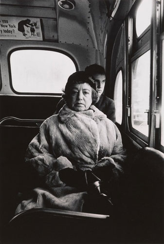 戴安·阿勃丝，公交车上的妇女，纽约城，1957