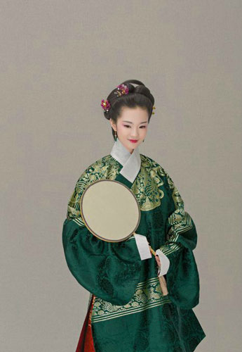 汉服的华丽与端庄美不胜收
