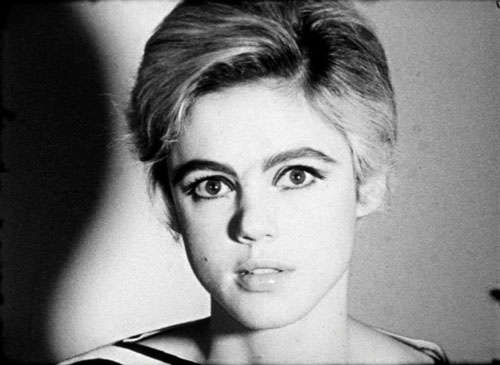 安迪·沃霍尔《试镜》系列中的Edie Sedgwick，静帧截屏。图片：致谢木木美术馆