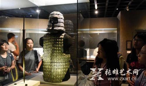 陕西省西安市秦始皇陵陪葬坑出土的石甲胄