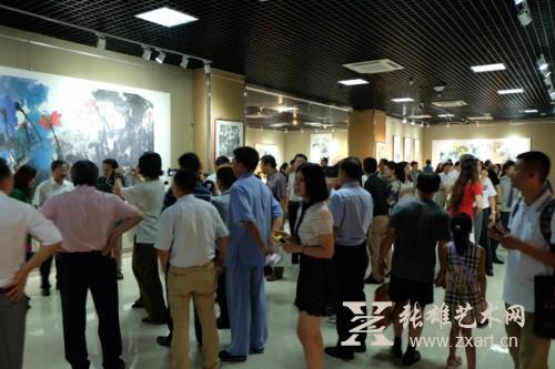 庄毓聪大写意花鸟画全国巡回展（济南站）隆重揭幕