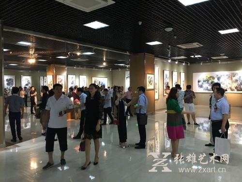 庄毓聪大写意花鸟画全国巡回展（济南站）隆重揭幕
