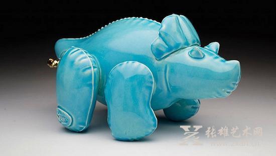 这些“充气恐龙”竟然是用陶土制作的！