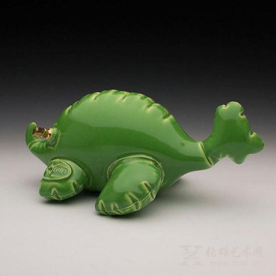 这些“充气恐龙”竟然是用陶土制作的！