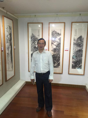 文华阁书画院常务副院长陈岳平