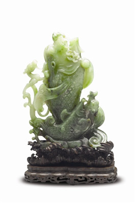        清乾隆碧玉鳌鱼花插