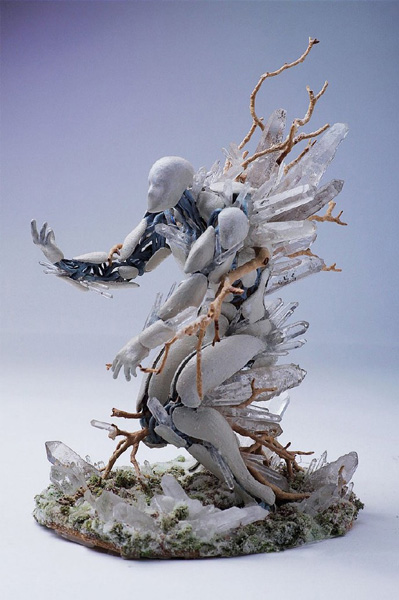 用3D打印和手工制作出与人体共生的树木