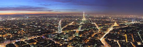     自蒙帕纳斯大厦(Maine-Montparnasse tower)鸟瞰巴黎夜景。图片:Courtesy of Behn LIEU SONG and Wikimedia Commons