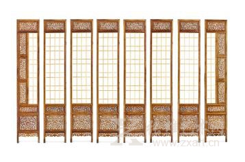    Lot 298 明末清初 黄花梨五抹八扇隔屏 290×54cm×8 估价：1,500,000 - 2,600,000 RMB