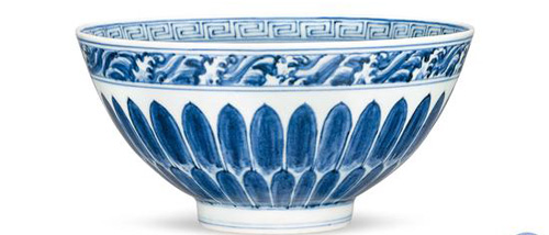 Lot 0082  明宣德青花莲子碗  成交价：814万港币