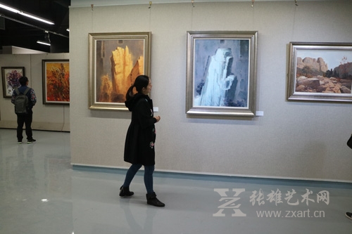 厦大艺术学院美术系西藏太行写生作品展揭幕