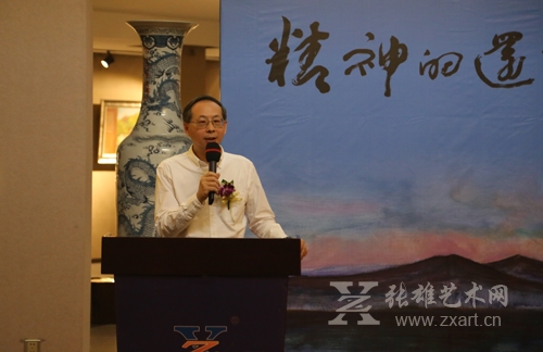 著名专业创作、艺术评论、独立策展人陶文岳在开幕式上致辞