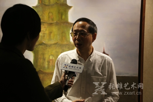 开幕式结束后，张雄艺术网采访著名专业创作、艺术评论、独立策展人陶文岳