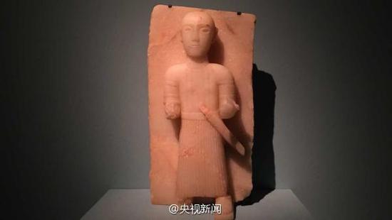 6000年前沙特人形石碑 堪称"表情包"