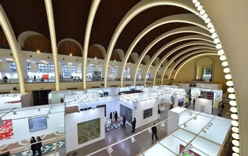 2016年ART021上海廿一当代艺术博览会于上海展览中心亮相