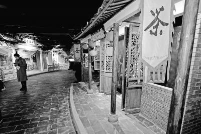 博物馆二楼展厅以实景再现的形式，展示了汉正街的商业风情