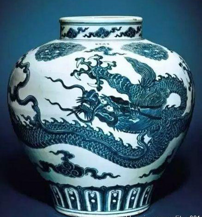 明宣德青花五爪云龙纹大罐