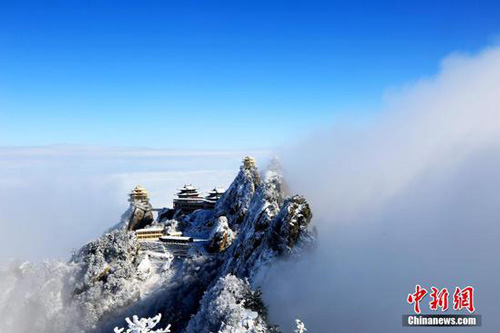 美不胜收！老君山雪后云海奇观