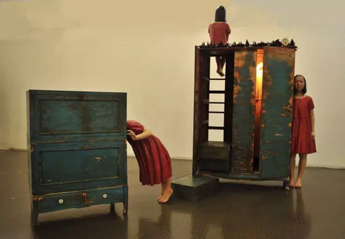 杜倩丨我的上下左右丨雕塑丨260×220 ×220CM丨2014年