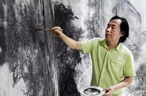 艺术家梁明