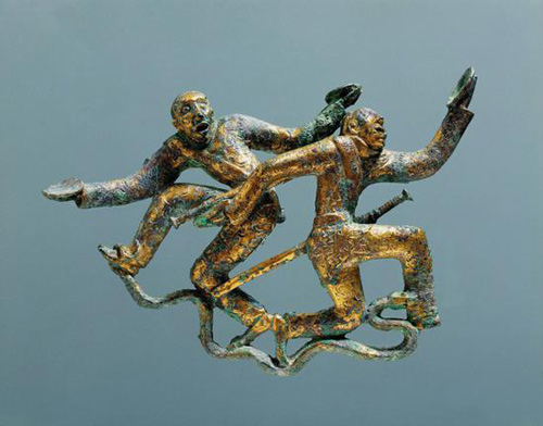 西汉  青铜鎏金双人盘舞饰件，云南省博物馆藏。图片：致谢大都会艺术博物馆