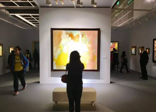 ▲ 2016年香港佳士得秋拍举办的私洽专场“倾彩”现场，图片来源：TANC