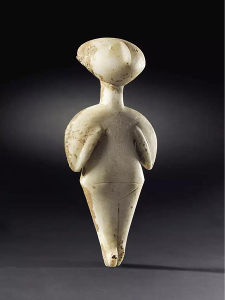 铜石器时期，公元前约 3000- 2200年 葛诺观星人 安纳托利亚大理石女性雕像（基利亚型） 高 22.9cm. 估价待询