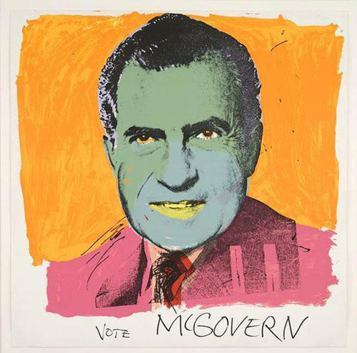 1972年沃霍尔为支持乔治?麦戈文的总统竞选，制作了其竞争对手理查德?尼克松的肖像，这张海报上的尼克松看上去乖戾、粗暴，图像下方是简单的标题：“选举麦戈文”　