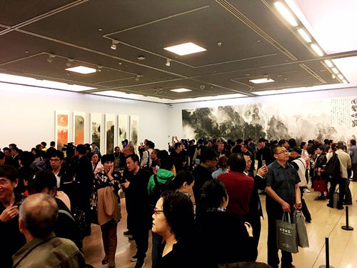      4月19日“闽壑烟岚”梁明大泼彩山水画展在中国美术馆开展