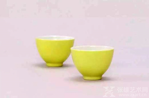   清雍正 柠檬黄釉杯一对