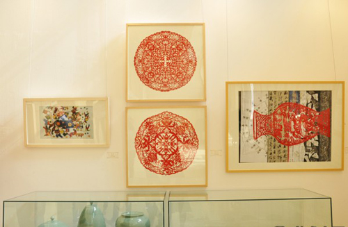 展览现场《滚动》