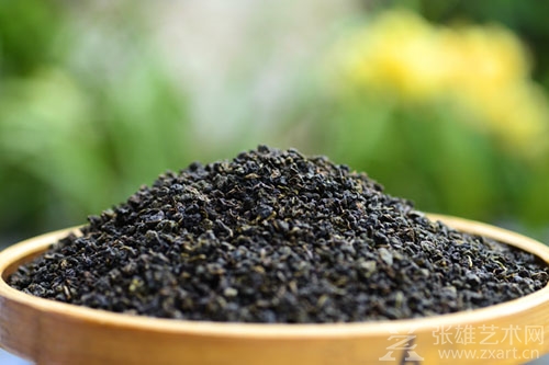 “配方茶”与“梅记火”是其最具特色的古法制茶技艺