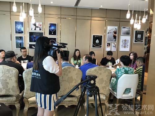 说明会现场