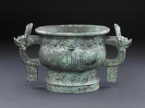  西周早期的康侯簋，是最著名的周初青铜器之一。