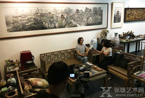 张雄艺术网拜访胡明德工作室